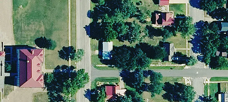 320 Maple St