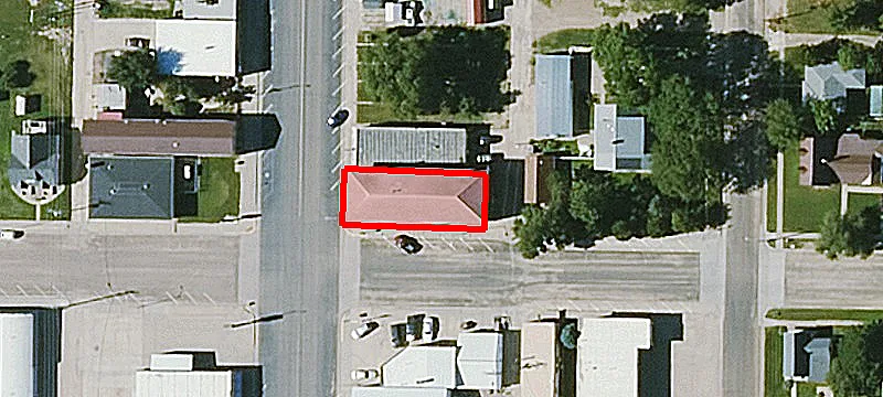 300 Ctr Ave