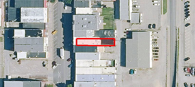 320 Commercial St