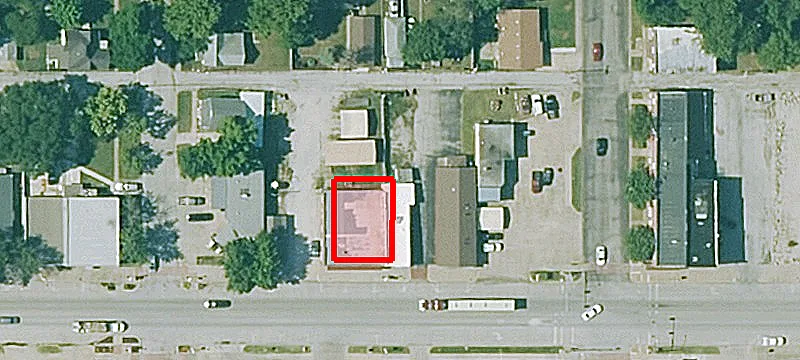 808 Main St