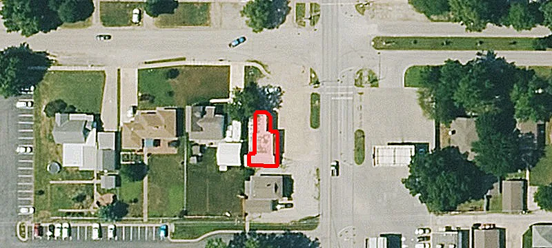 405 Maple St
