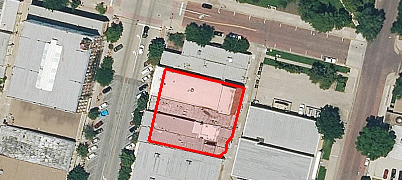418 Main St