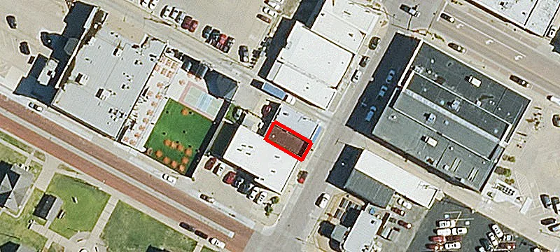 707 Main St