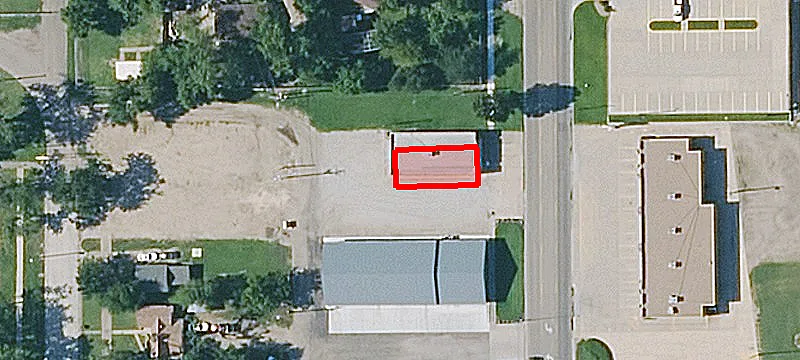 1925 Main St