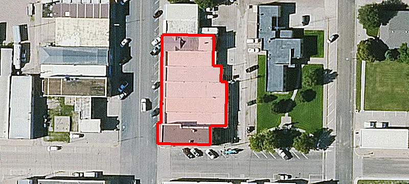 206 Ctr Ave