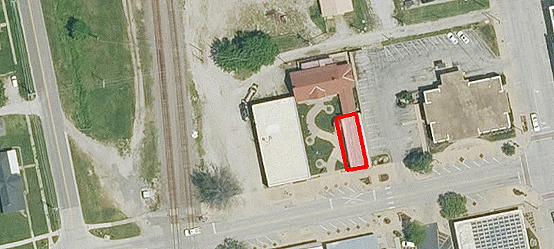 640 Main St