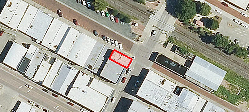 809 Main St