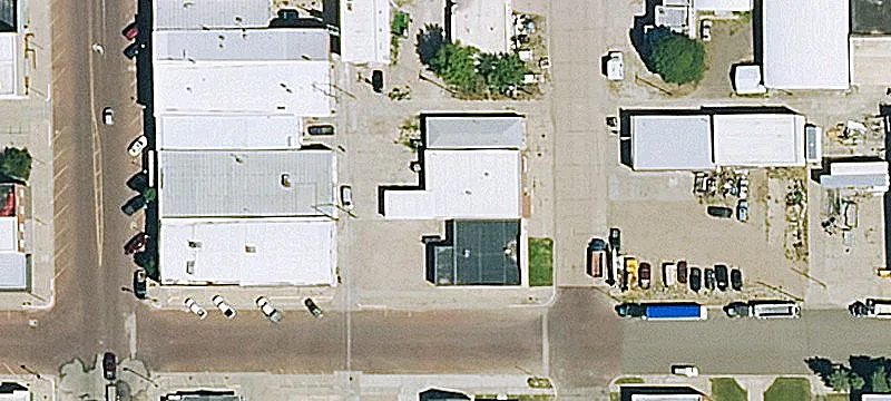320 Lk Ave
