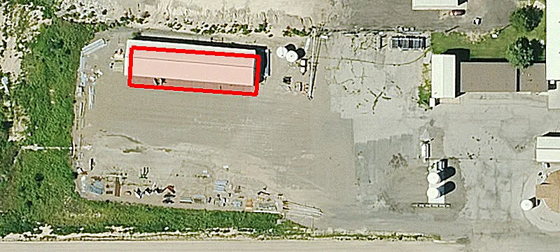 911 Main St