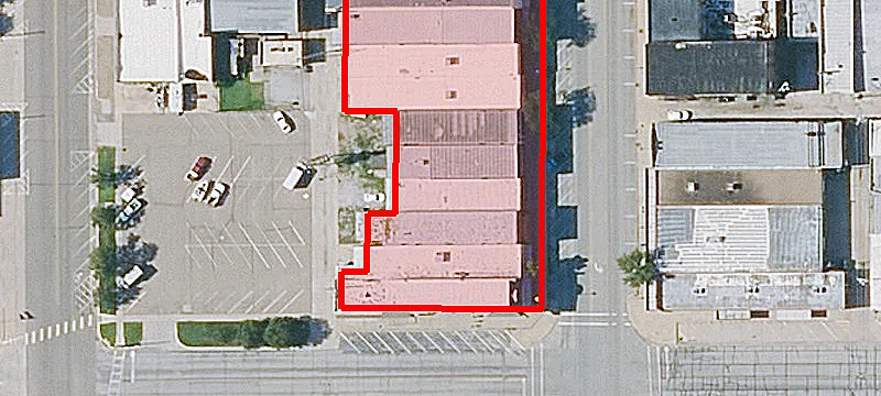1207 Main St