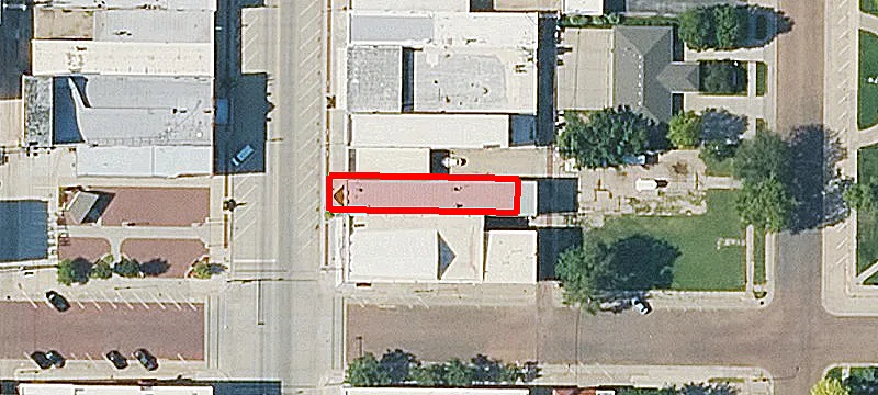 320 Main St