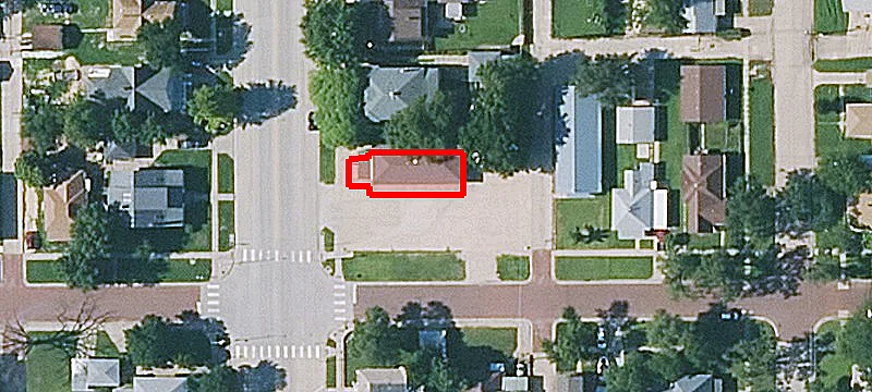 302 Main St