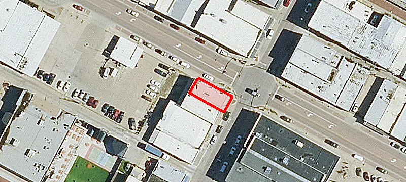 719 Main St