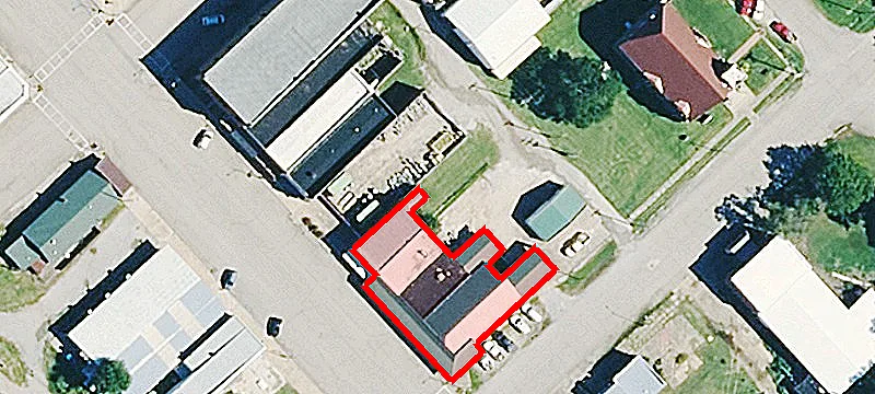 606 Cedar St