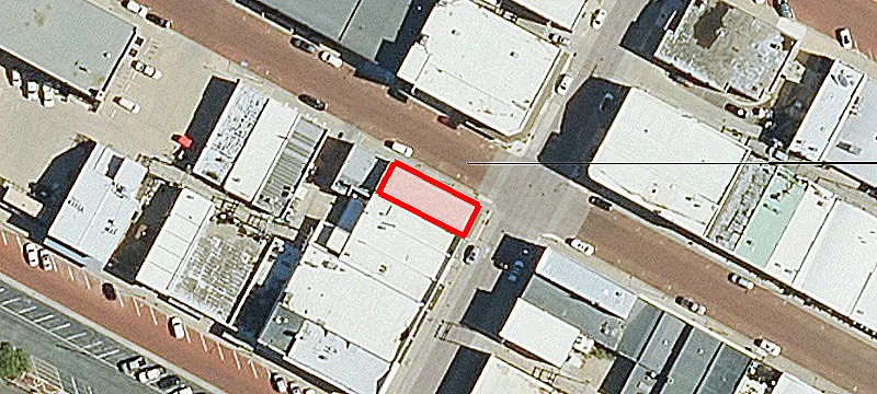 1013 Main St