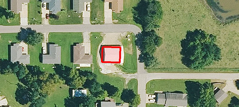 211 Holt Cir