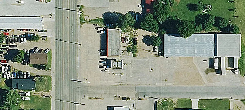 718 2nd Ave