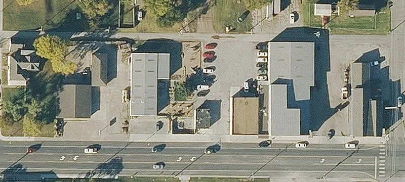 1421 Main St