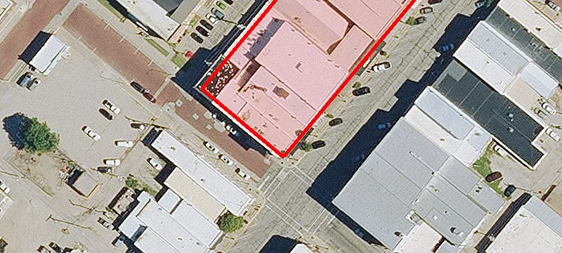 202 Douglas Ave