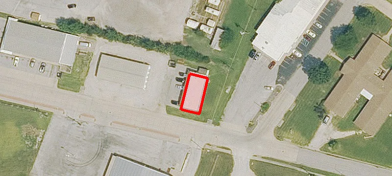 4 Lewis Dr