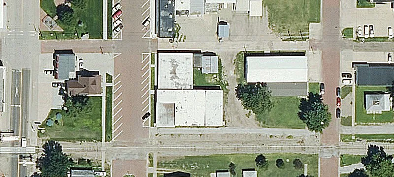 215 Kansas Ave