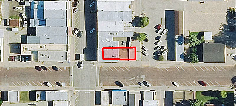 136 Main St