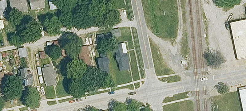 702 Main St