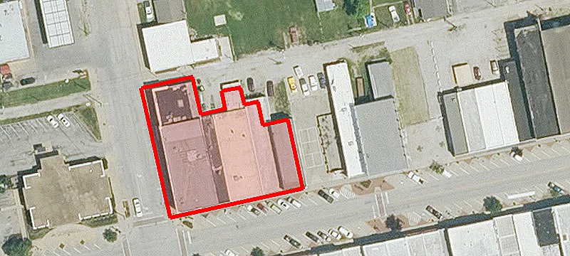 558 Main St