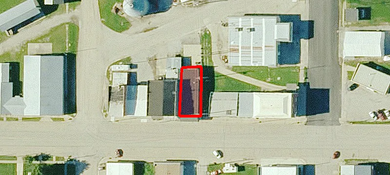 411 Main St