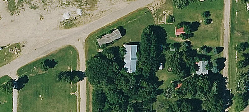 736 Railroad Ave