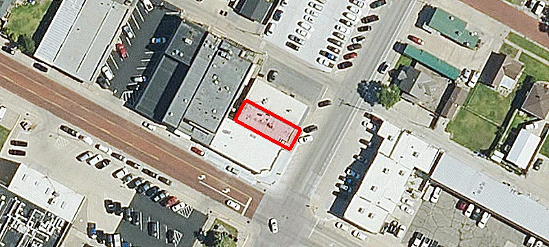 1303 Main St