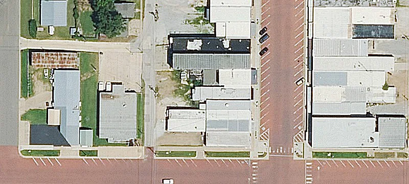 107th N Main St