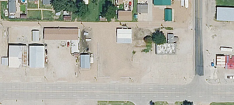 512 Santa Fe Blvd
