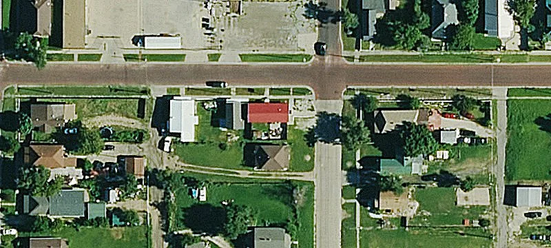 711 Military Ave
