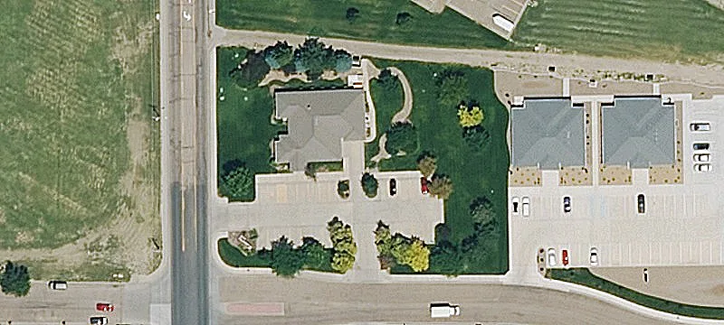 2702 Campus Dr