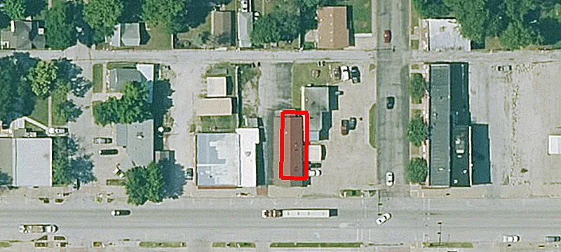 806 Main St