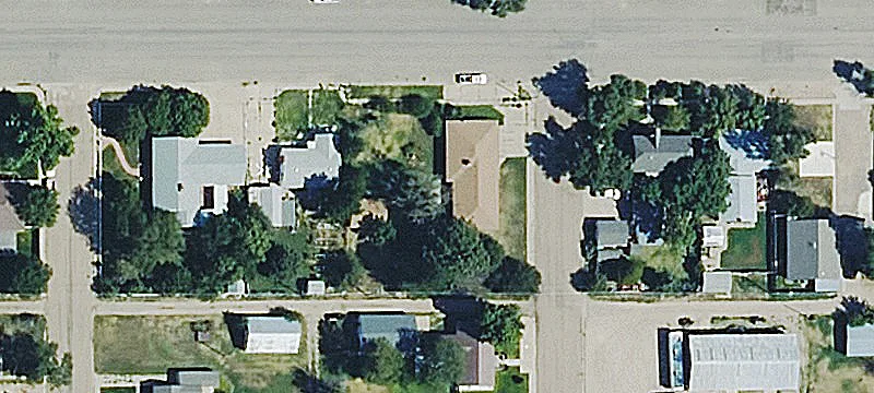421 Peters Ave