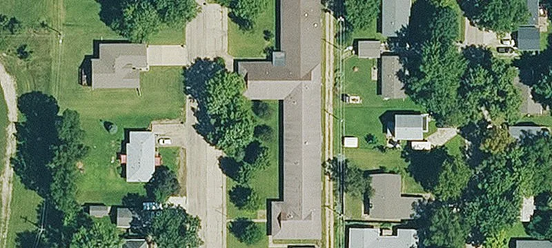100 Topeka Ave