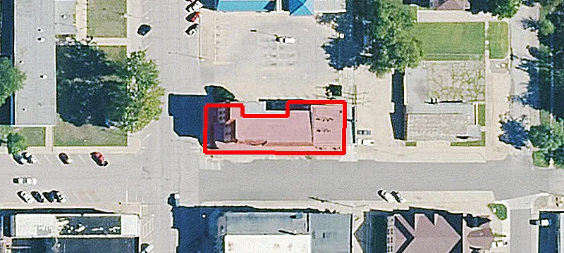 300 Main St