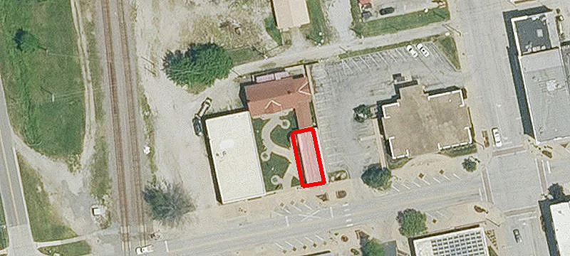 628 Main St