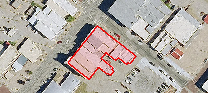 123 Douglas Ave