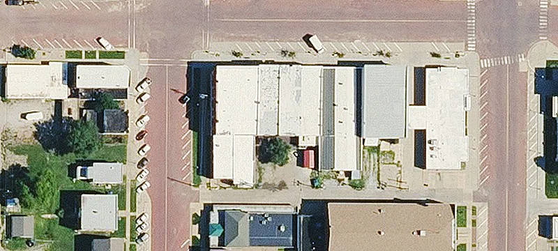 118 Commercial St