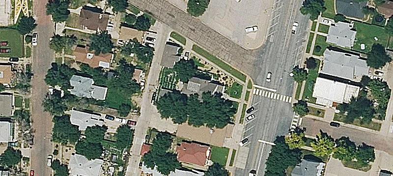 631 Main St