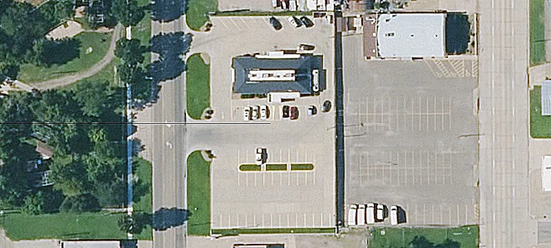 2006 Main St