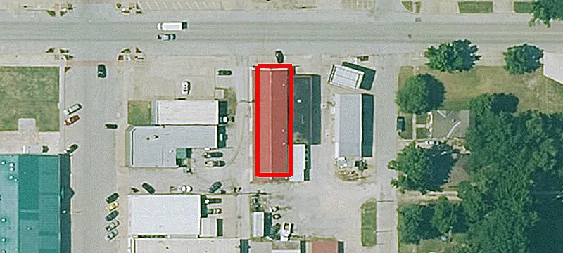 305 Main St