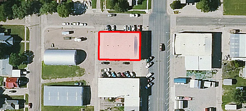 327 Ctr Ave