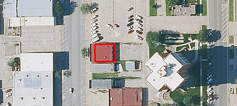 1112 Main St