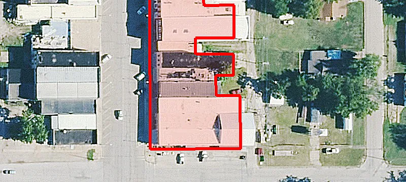 106 Main St