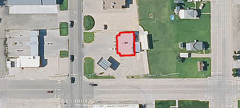 1906 Main St