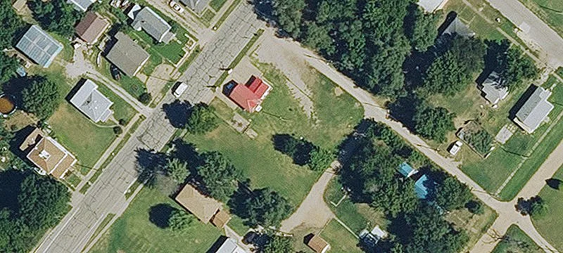 123 Douglas Ave